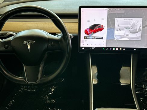 Used 2018 Tesla Model 3 Long Range RWD image 25