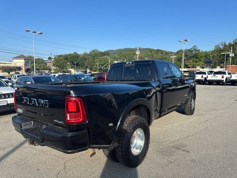 Used 2025 RAM 3500 Longhorn AWD/4WD image 3