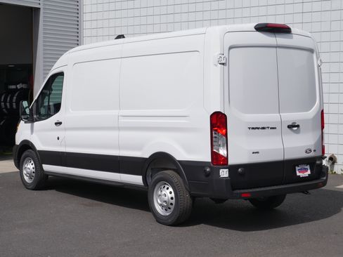 New 2026 Ford Transit 250 148 Medium Roof Extended AWD image 18