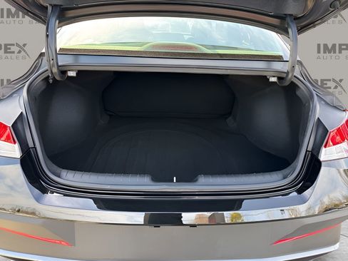 Used 2024 Hyundai Elantra SEL image 26