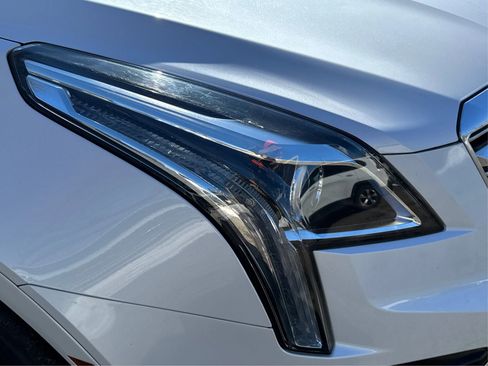 Used 2017 Cadillac XT5 Luxury w/ Driver Awareness Package image 28