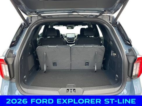 New 2026 Ford Explorer ST-Line w/ ST-Line Street Pack AWD/4WD image 5