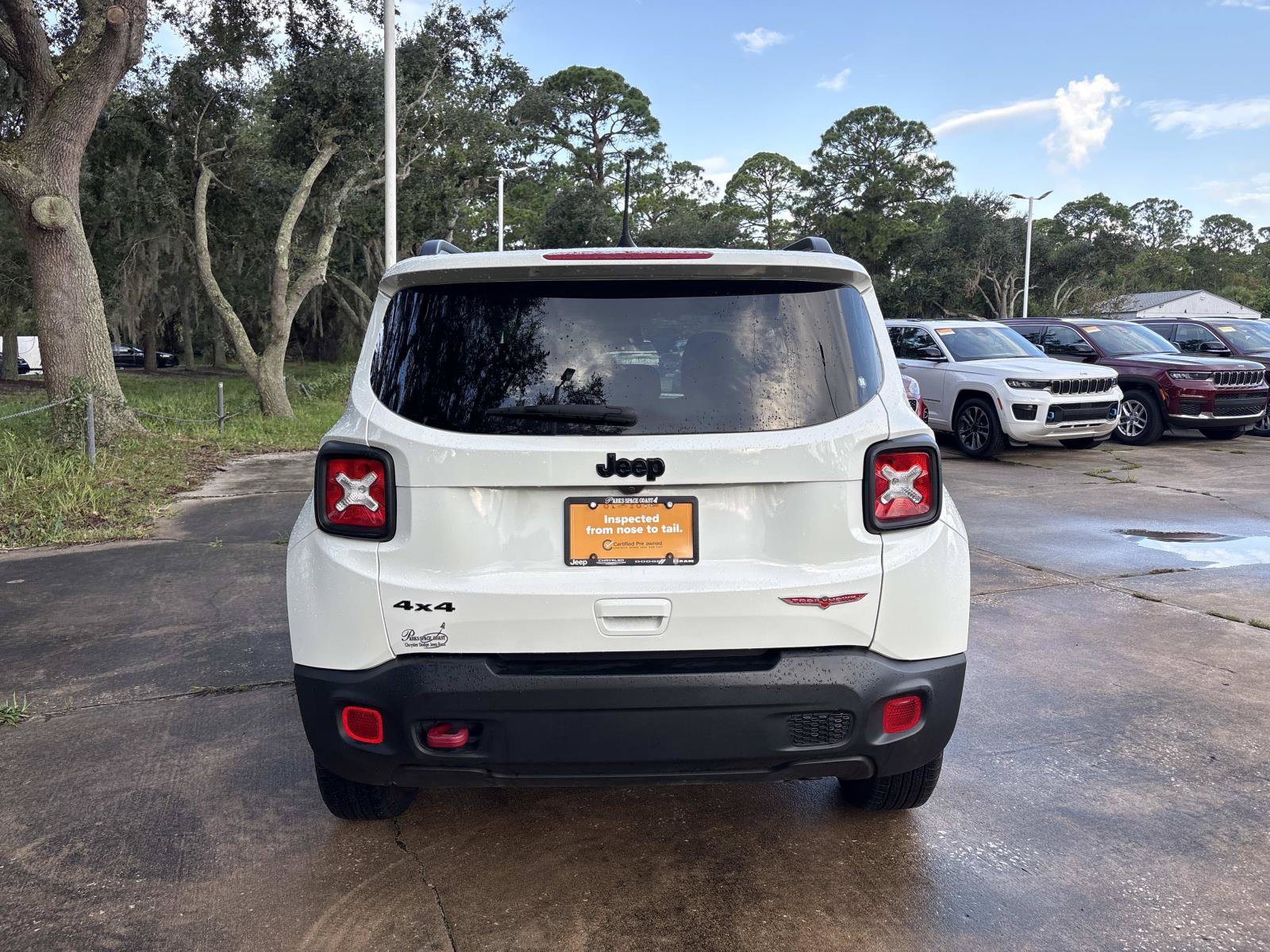 Certified 2023 Jeep Renegade Trailhawk AWD/4WD image 4
