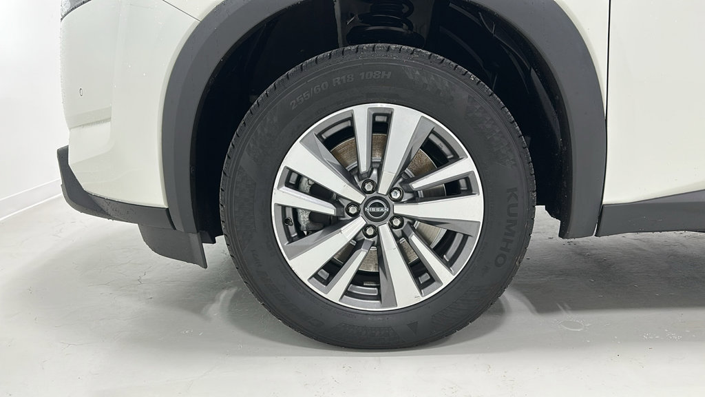 Used 2023 Nissan Pathfinder SL AWD/4WD image 15