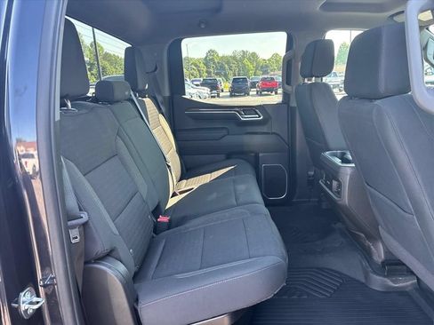 Used 2022 Chevrolet Silverado 1500 RST AWD/4WD image 15