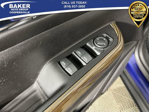 Certified 2023 GMC Acadia SLE w/ Driver Convenience Package image 23