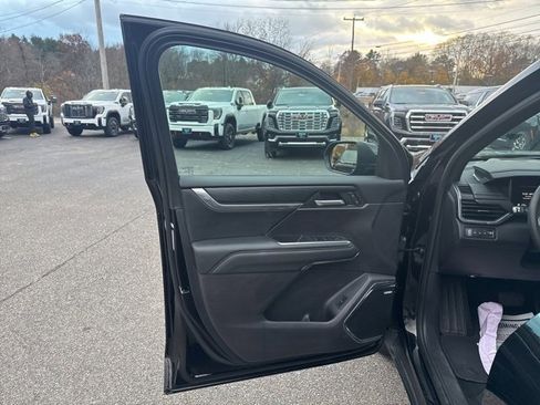 Certified 2025 GMC Acadia Elevation image 18