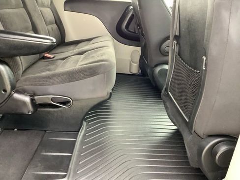 Used 2017 Dodge Grand Caravan SE w/ Power Window Group FWD image 26