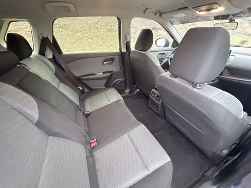 Certified 2023 Nissan Rogue SV image 28