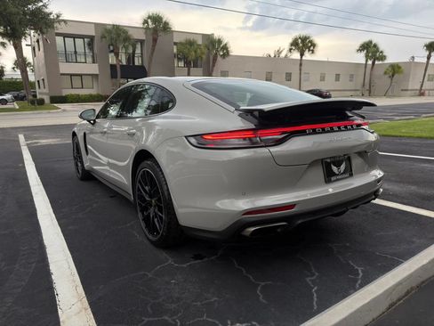 Used 2021 Porsche Panamera image 49