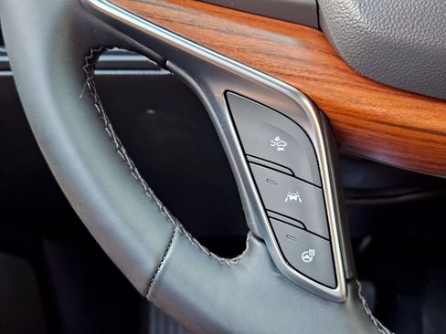 Certified 2025 Cadillac XT5 Premium Luxury FWD image 27
