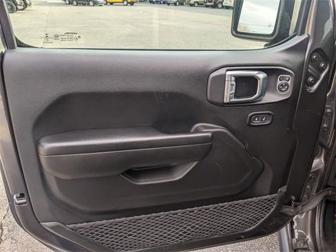 Used 2021 Jeep Wrangler Unlimited Rubicon w/ LED Lighting Group image 12