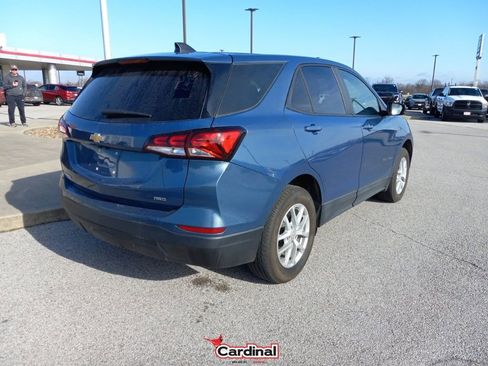 Used 2024 Chevrolet Equinox LS w/ LS Convenience Package image 6