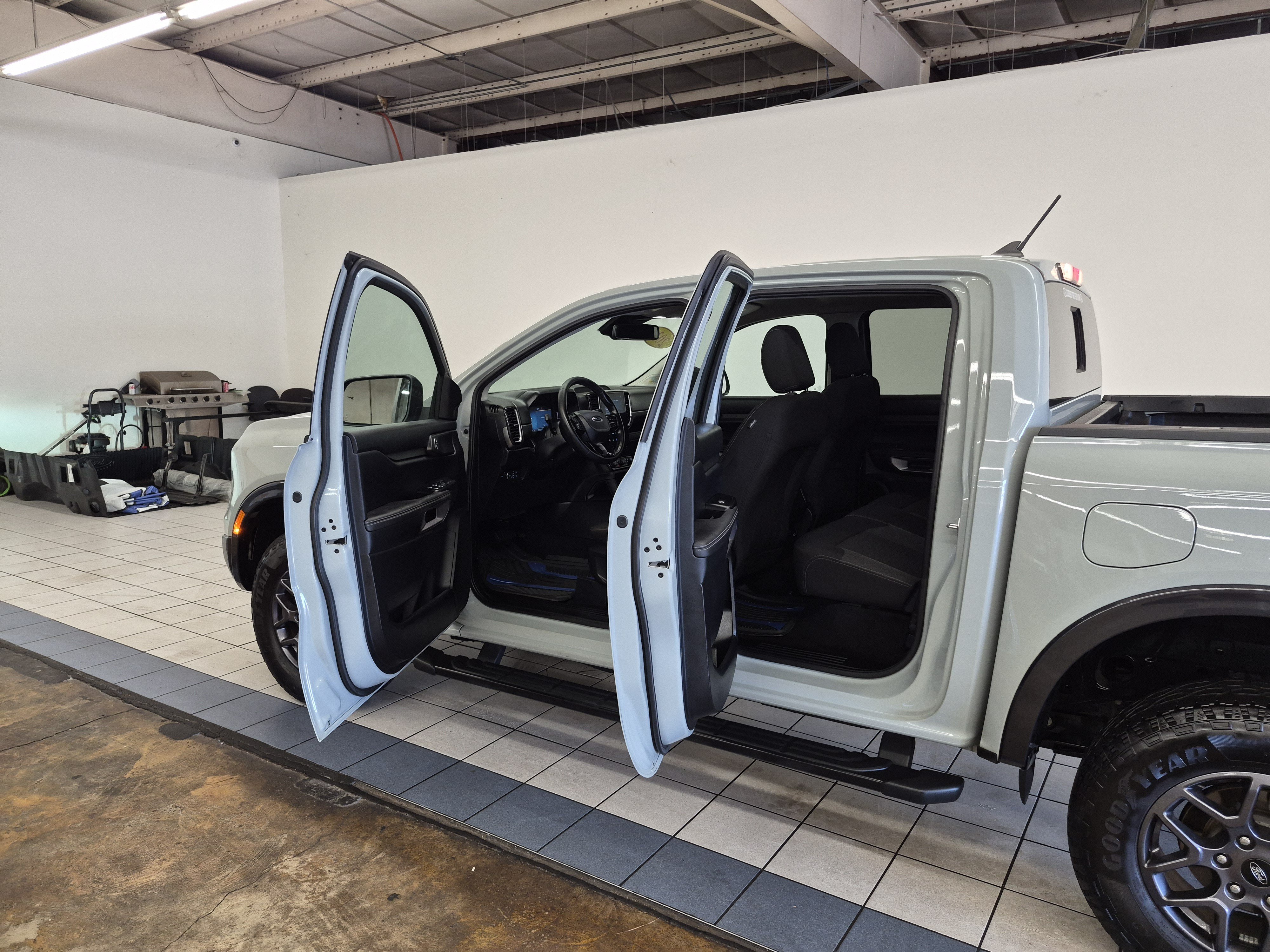 Used 2024 Ford Ranger XLT w/ Equipment Group 301A High AWD/4WD image 14
