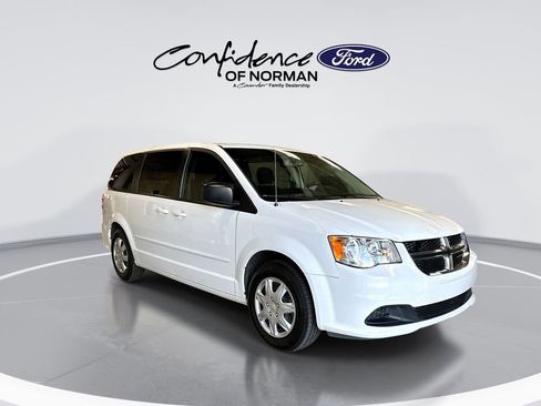 Used 2017 Dodge Grand Caravan SE w/ Power Window Group image 11