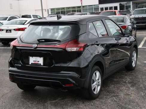 Certified 2025 Nissan Kicks Play S FWD image 9