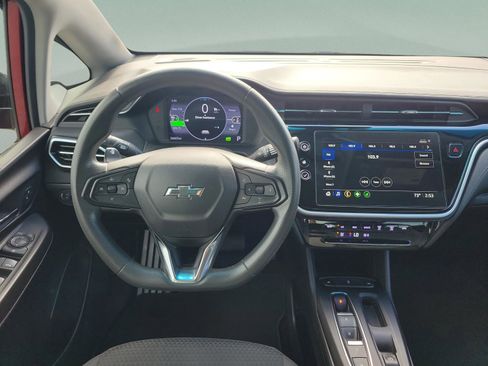 Used 2023 Chevrolet Bolt LT image 10