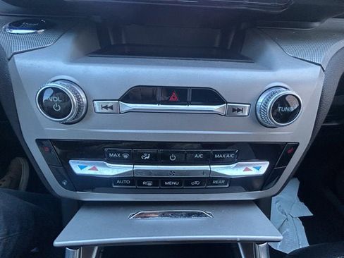 Used 2023 Ford Explorer XLT w/ Equipment Group 202A image 19