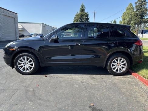 Used 2014 Porsche Cayenne AWD/4WD image 8