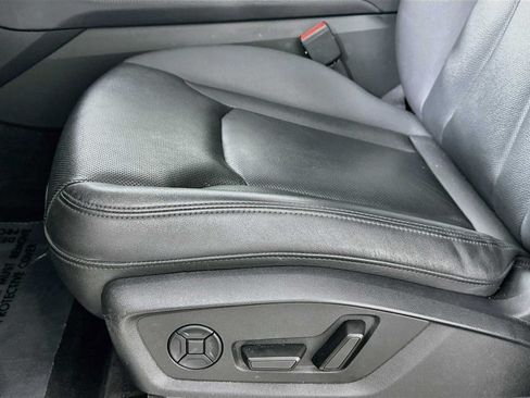 Certified 2023 Audi Q7 2.0T Premium Plus w/ Premium Plus Package AWD/4WD image 18