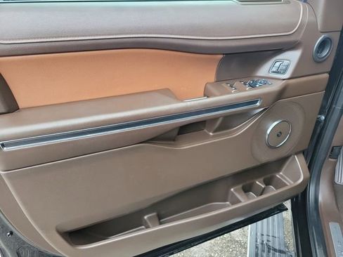 Certified 2023 Ford Expedition Max King Ranch RWD image 16