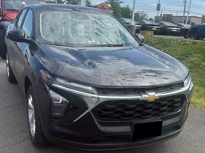 Used 2024 Chevrolet Trax LS w/ LS Convenience Package