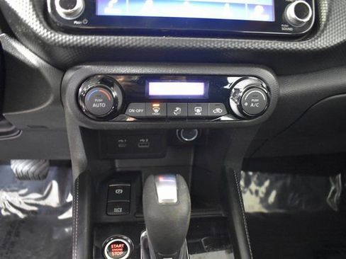 Used 2021 Nissan Kicks SV image 21