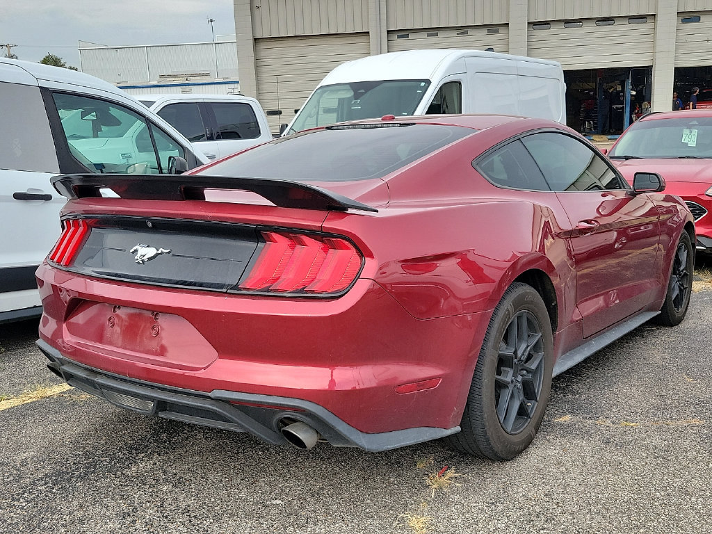 Used 2019 Ford Mustang Coupe RWD image 4