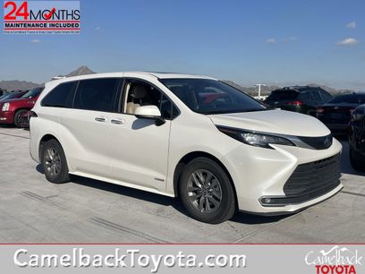 Used 2021 Toyota Sienna XLE