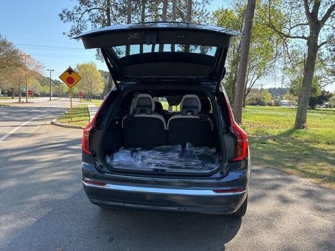 New 2026 Volvo XC90 B6 Plus w/ Protection Package Premier AWD/4WD image 19