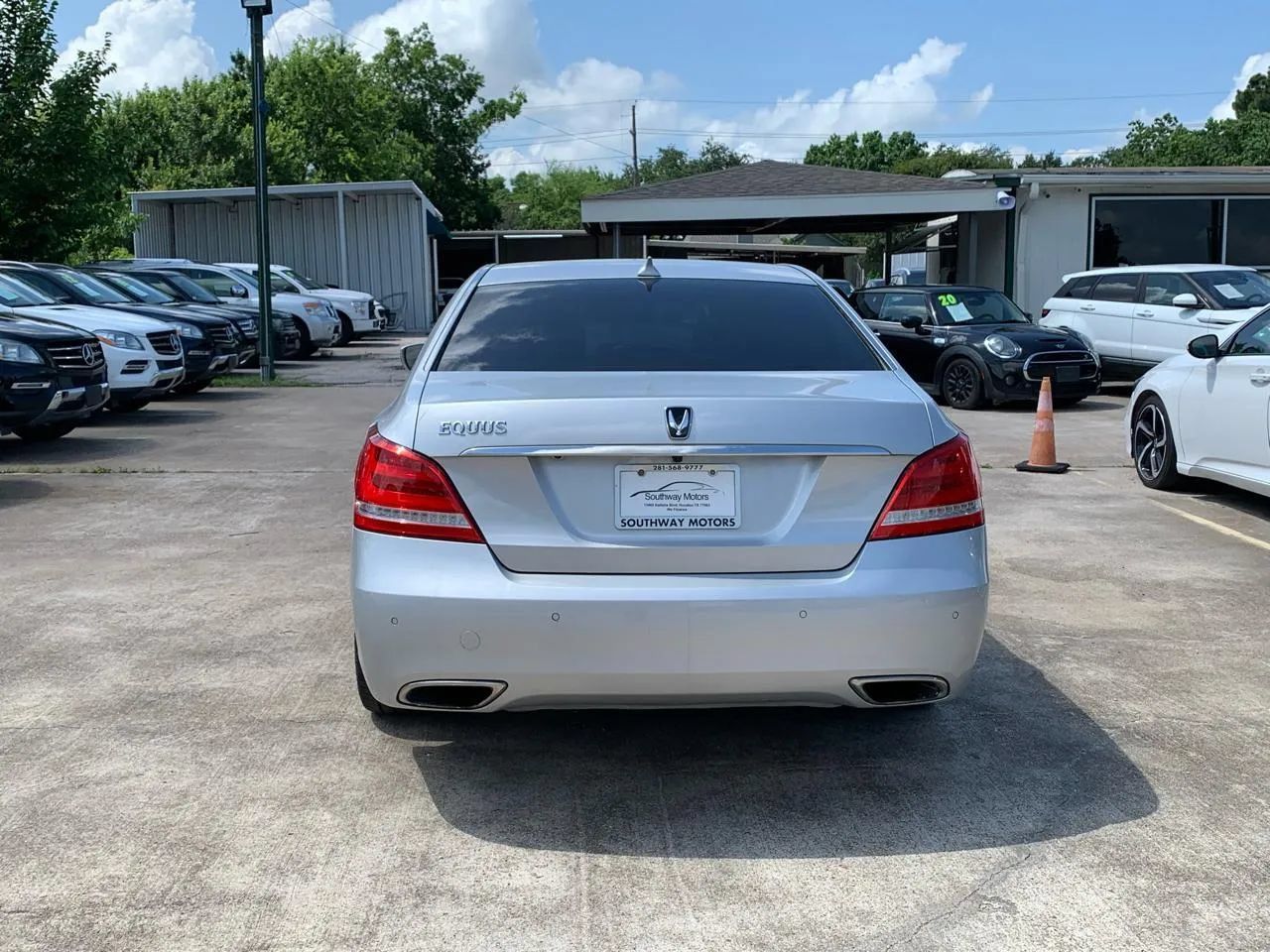 Used 2014 Hyundai Equus Ultimate RWD image 6
