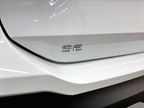 New 2026 Volkswagen Tiguan SE AWD/4WD image 10