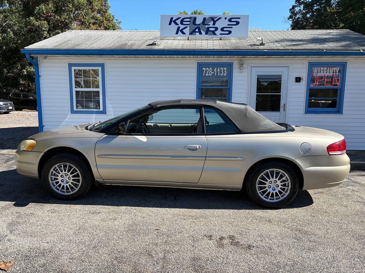 Used 2006 Chrysler Sebring Touring FWD image 4