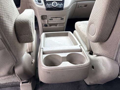 Used 2016 Honda Odyssey SE image 16