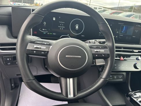 Certified 2025 Hyundai Tucson SEL image 17