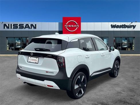 Used 2025 Nissan Kicks SR image 6