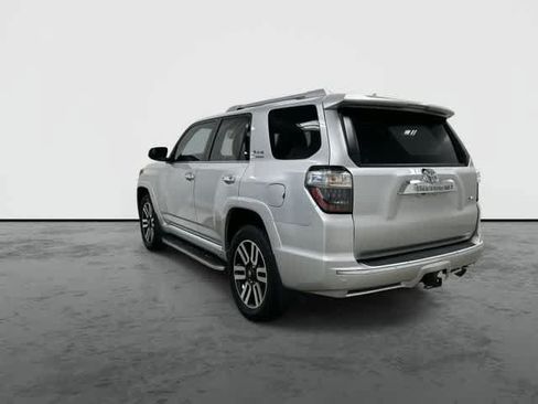 Used 2024 Toyota 4Runner Limited AWD/4WD image 2