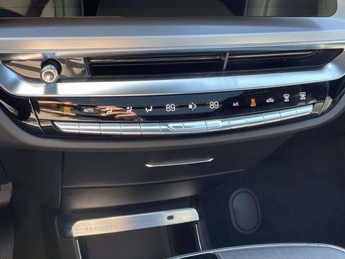 New 2026 Cadillac Lyriq Signature Luxury image 26