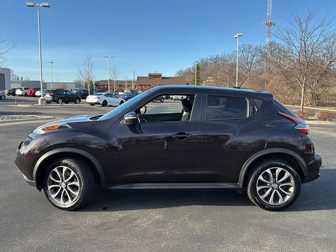 Used 2017 Nissan Juke SV image 24