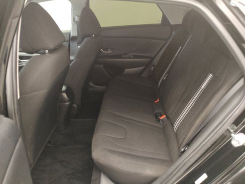 Used 2023 Hyundai Elantra SEL w/ Convenience Package FWD image 18