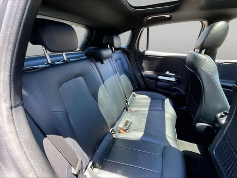 Used 2023 Mercedes-Benz GLA 250 4MATIC w/ Premium Package image 21