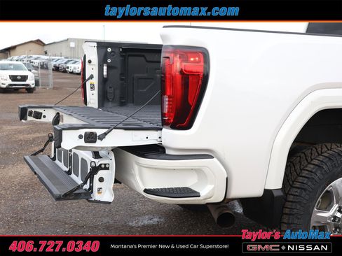 Used 2021 GMC Sierra 2500 Denali w/ Denali Ultimate Package image 50