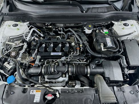 Used 2018 Honda Accord Sport image 31