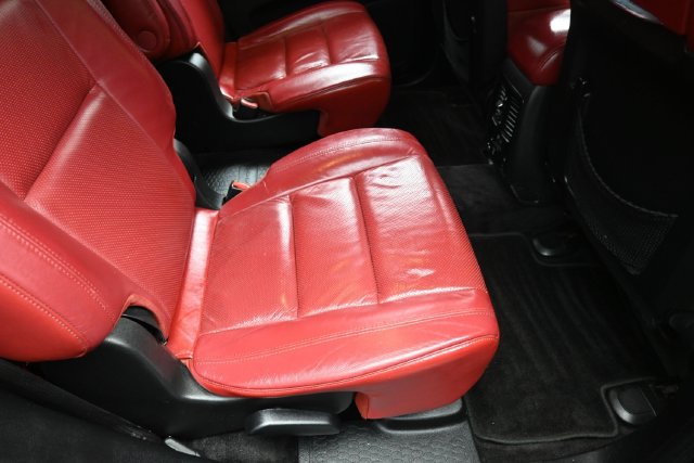 Used 2018 Dodge Durango R/T w/ Technology Group AWD/4WD image 30