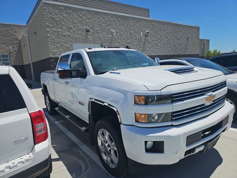 Used 2018 Chevrolet Silverado 2500 LTZ w/ Duramax Plus Package AWD/4WD image 3