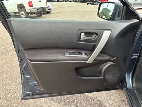 Used 2015 Nissan Rogue S w/ Convenience Package AWD/4WD image 13