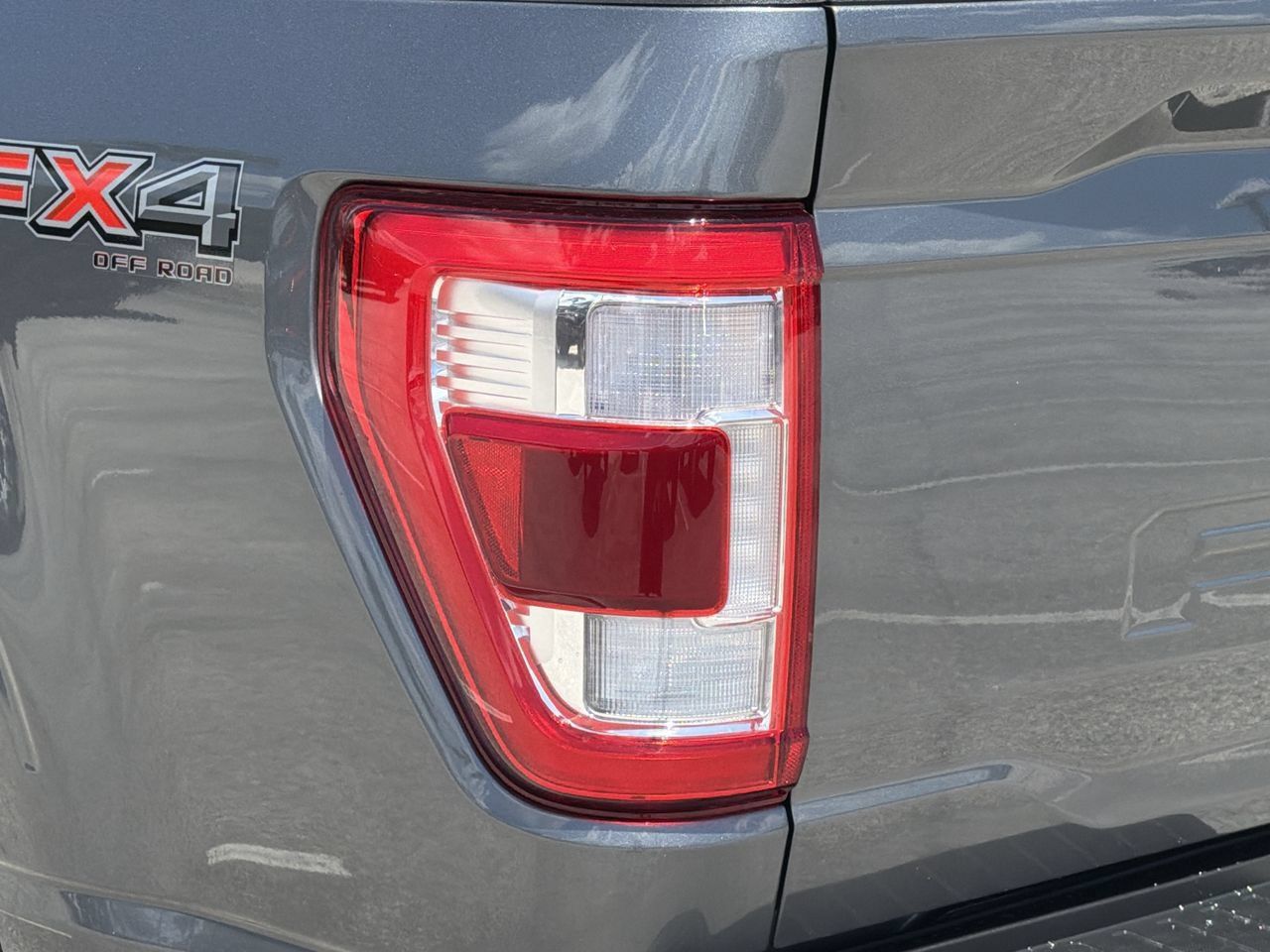Used 2023 Ford F150 Lariat AWD/4WD image 7