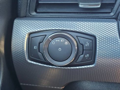 Used 2017 Ford Mustang GT Premium w/ Equipment Group 401A RWD image 32