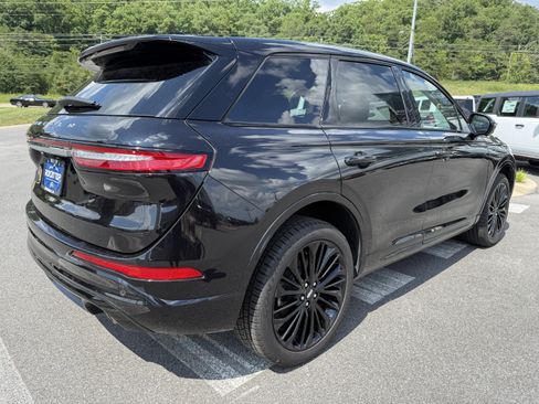 Used 2023 Lincoln Corsair AWD w/ Equipment Group 101A image 5