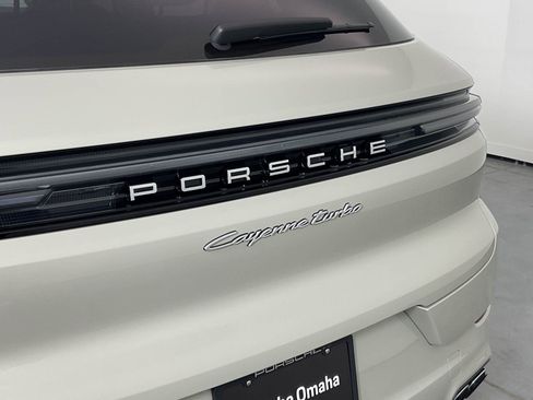 Certified 2024 Porsche Cayenne Turbo image 12